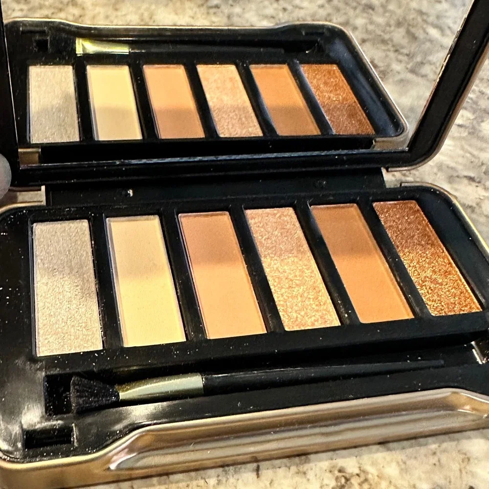 BCBGeneration eyeshadow palette